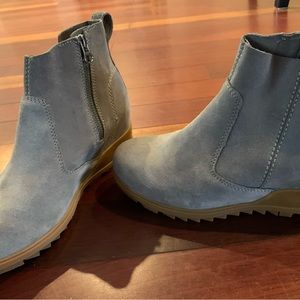 Sorel Evie bootie-gray suede